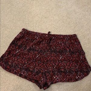 Tillys patterned shorts